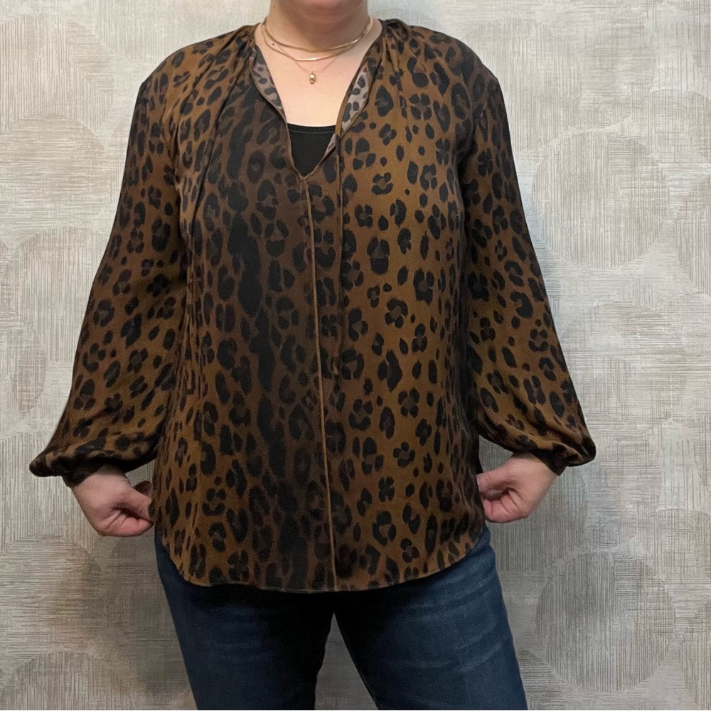 Talula Aritzia long sleeve top in cheetah print size medium